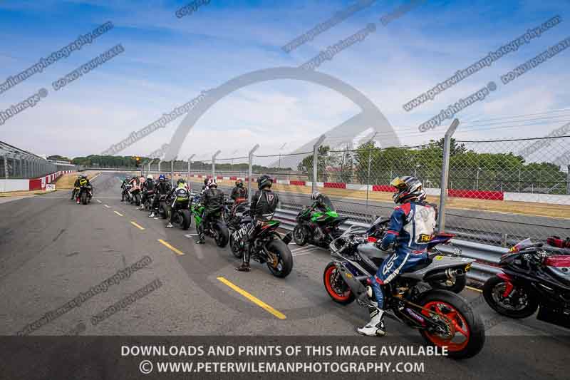 donington no limits trackday;donington park photographs;donington trackday photographs;no limits trackdays;peter wileman photography;trackday digital images;trackday photos